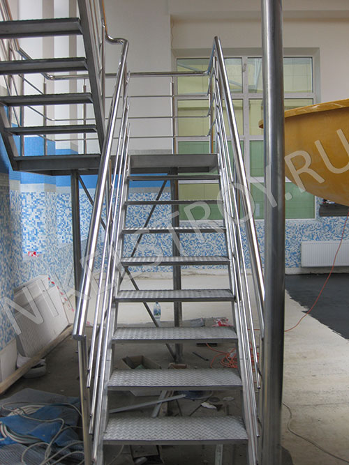 Монтаж лестницы в пансионате РЖД на Дмитровском шоссе